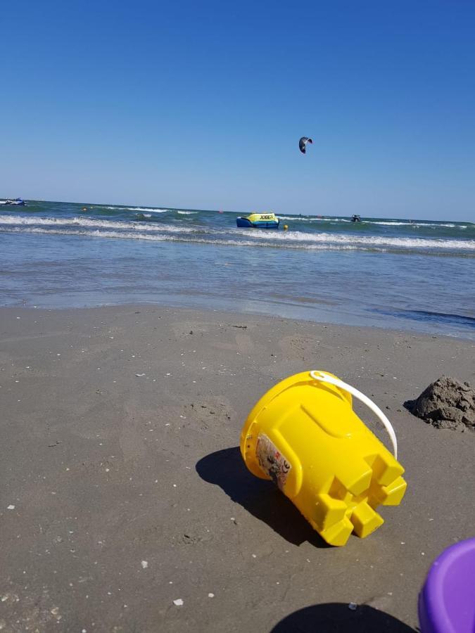 Eros Beach Resort Нэводари Экстерьер фото